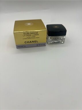 CHANEL Sublimage La Crème Lumière Jar with Gold Box - Black & Gold